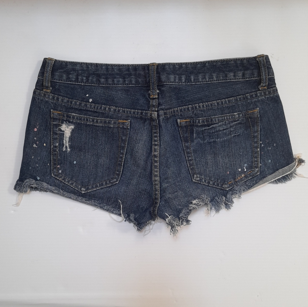 ● AEROPOSTALE | CUT OFF & PAINT DOTS SHORT - Picture 14 of 16